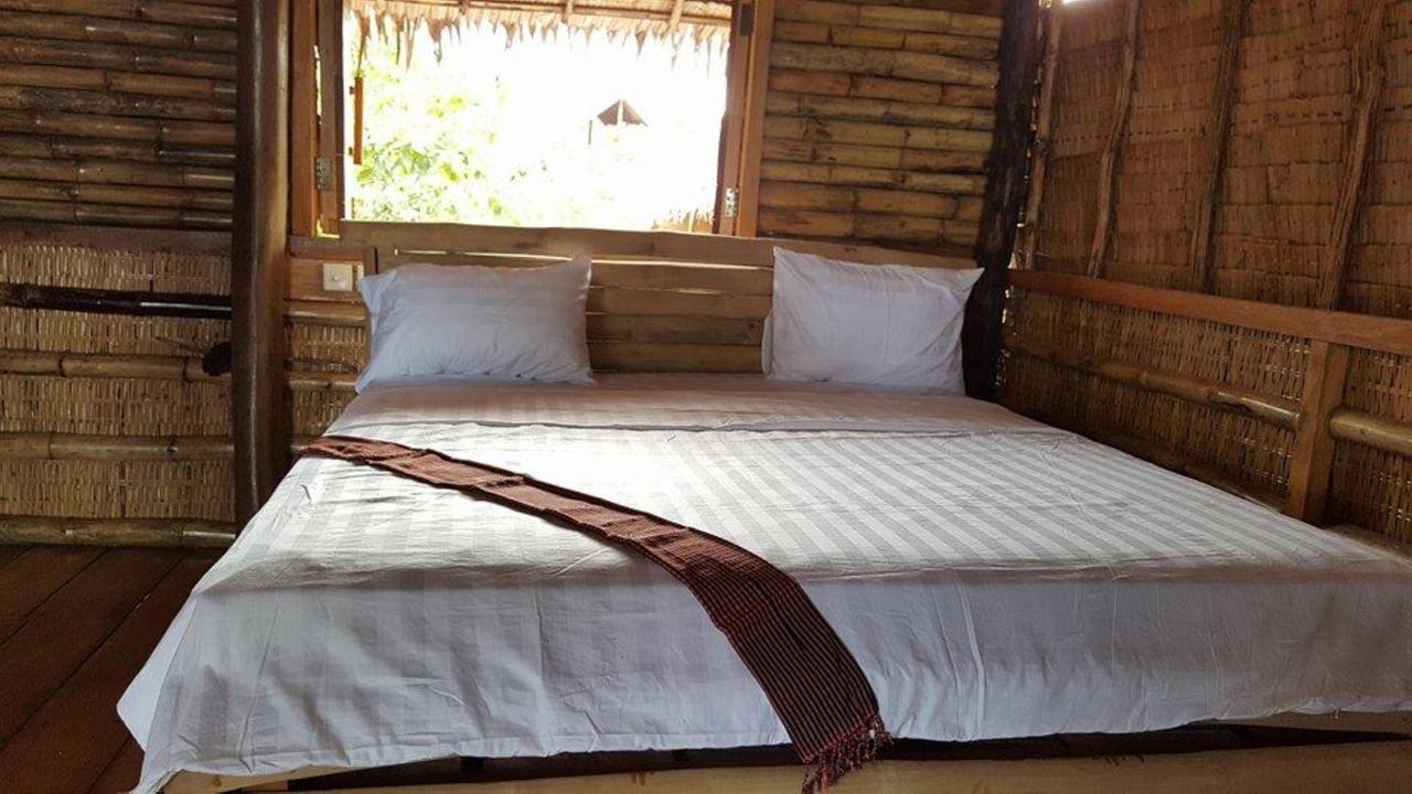 Tree Bar Hostel Ко Ронг Санлоем Екстериор снимка