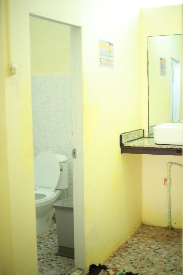 Tree Bar Hostel Ко Ронг Санлоем Екстериор снимка